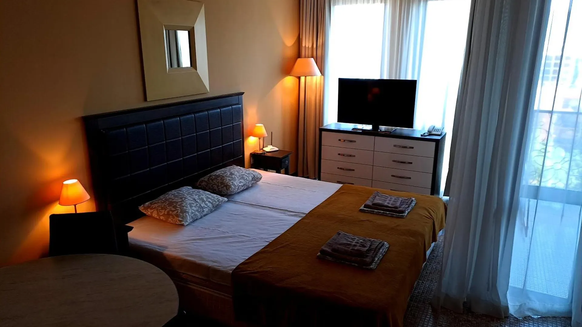 Cozy Apartment In Barcelo Royal Beach Hotel ***** Sunny Beach 0*,
